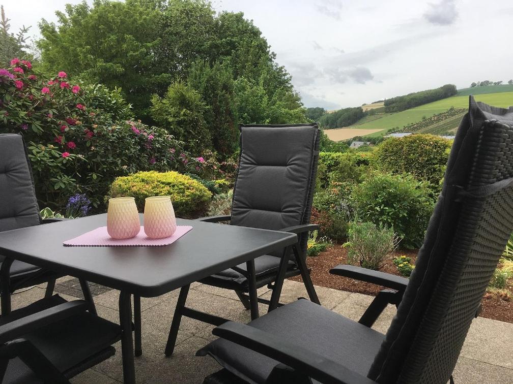 Ferienhaus Hennesee Meschede Bagian luar foto