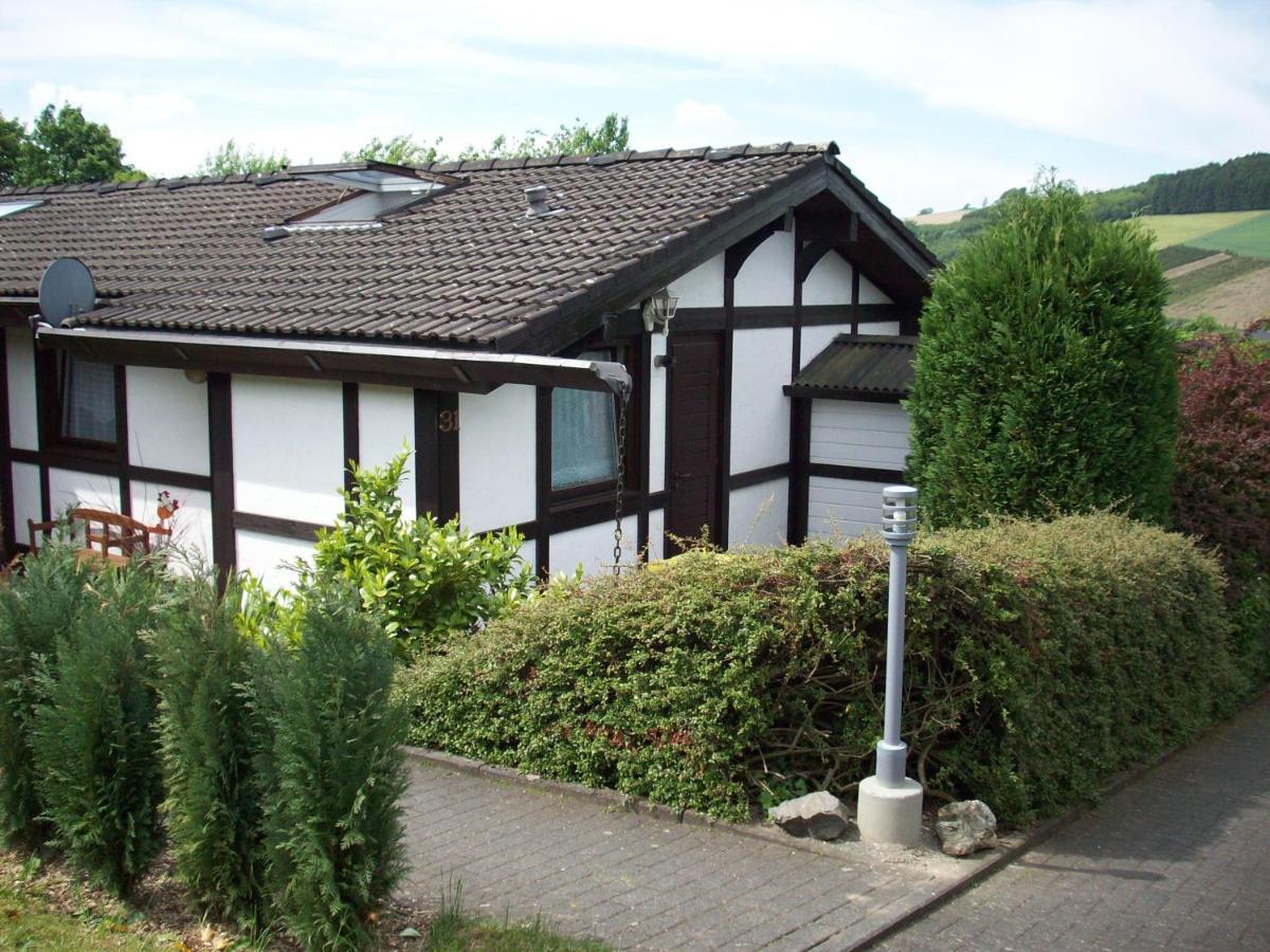 Ferienhaus Hennesee Meschede Bagian luar foto